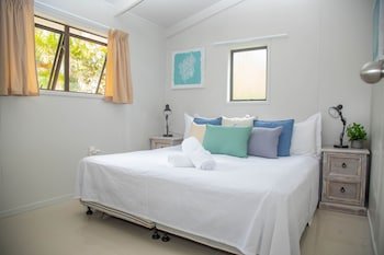 Natura Lagoon Bungalow