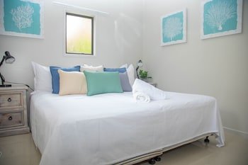 Natura Lagoon Bungalow