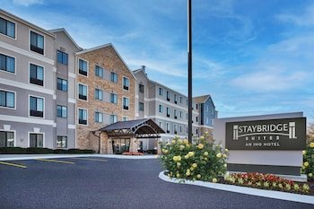 Staybridge Suites Omaha 80Th And Dodge