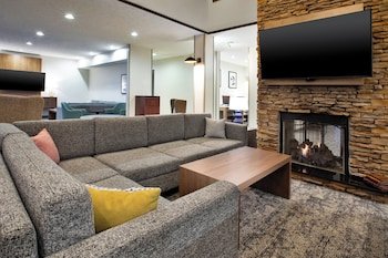 Staybridge Suites Omaha 80Th And Dodge