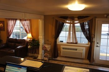 Park Avenue Inn & Suites