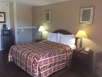 Park Avenue Inn & Suites