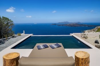 Azanti Caldera Suites