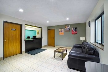 Motel 6 Montoursville, PA