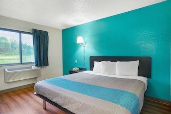 Motel 6 Montoursville, PA