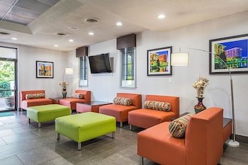Quality Inn & Suites Greenville - Haywood Mall