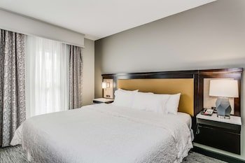 Hampton Inn & Suites Mobile- Downtown Historic District