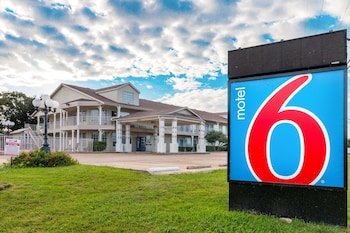 Motel 6 Waxahachie