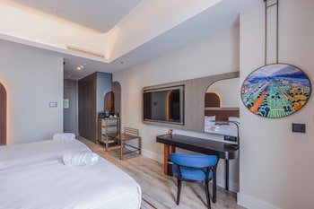 Savitsky Plaza Hotel