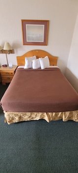 Thunderbird Inn