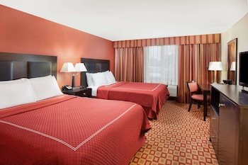 Super 8 by Wyndham Chicago Northlake O'Hare South
