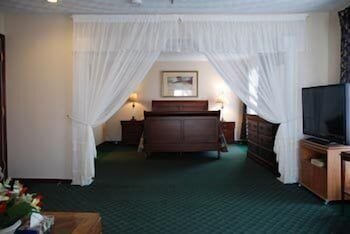 Commons Inn