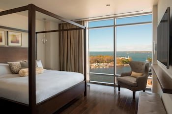 Buffalo Marriott Harborcenter