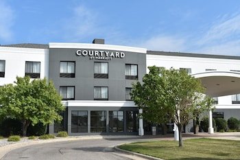 Courtyard Fargo Moorhead