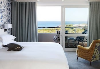 One Marine Drive Boutique Hotel