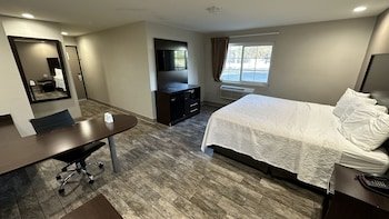 Red Roof Inn Hayward