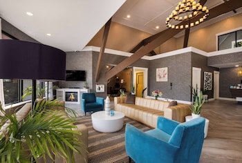 The Hub Middletown: A Best Western Signature Hotel