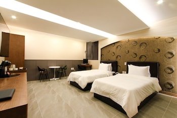The King Hotel