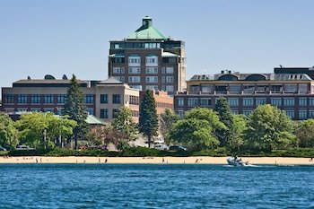 Park Place Hotel & Conference Center