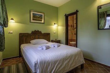 Stupnicki Dvori Winery Hotel