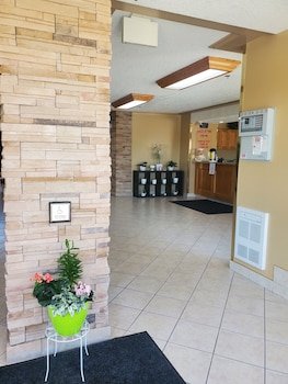 Western Budget Motel Whitecourt 3