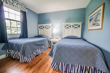Beachside Village Resort