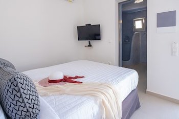 Santoterra Antigua Suites