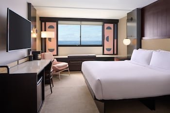 Aston Hotel Renew