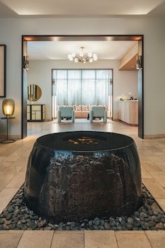 Aston Hotel Renew