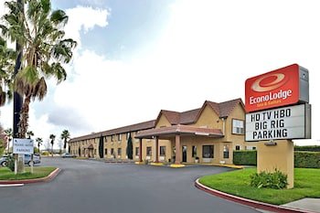 Econo Lodge Inn & Suites