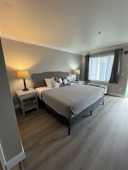 Oceano Inn