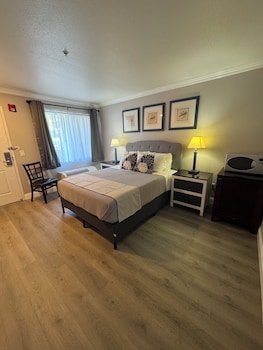 Oceano Inn