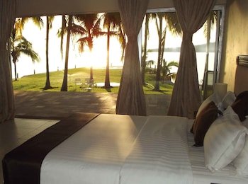 Lake Safari Lodge