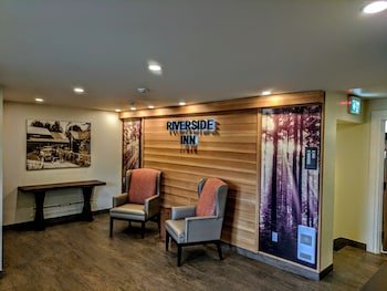 Riverside Inn