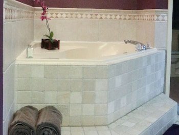 Always Inn Brown County Bed & Breakfast