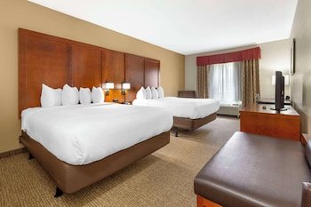 Comfort Suites Inn At Ridgewood Farm