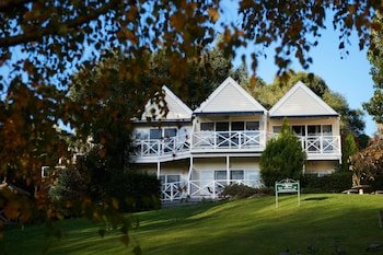 Lake House