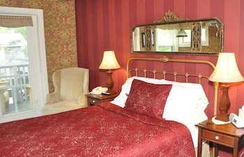 The Sylvan Inn