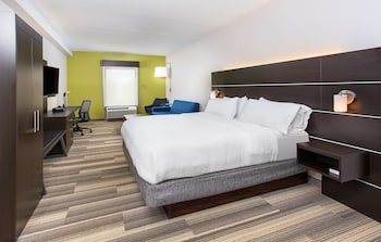 Holiday Inn Express & Suites Morristown