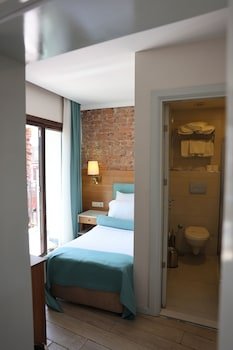 Sardinia Hotel