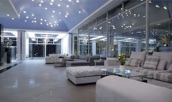 Atrium Platinum