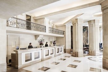Majestic Hotel & Spa