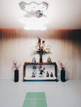Downtown Suites