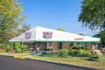 Knights Inn Detroit Area Sterling Heights