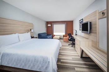 Holiday Inn Express & Suites Ontario Airport