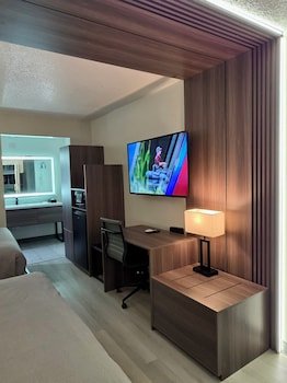 Red Roof Inn & Suites Wyhteville