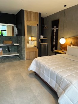 Hotel Zelva Negra