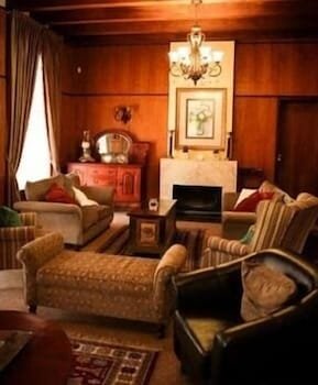 Scotts Manor Guesthouse & Conference Centre