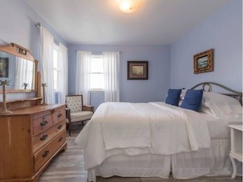 Ventura Beach Cottage