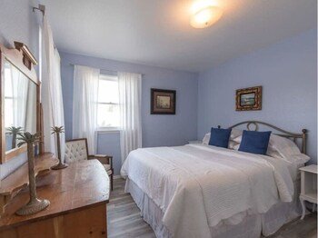 Ventura Beach Cottage